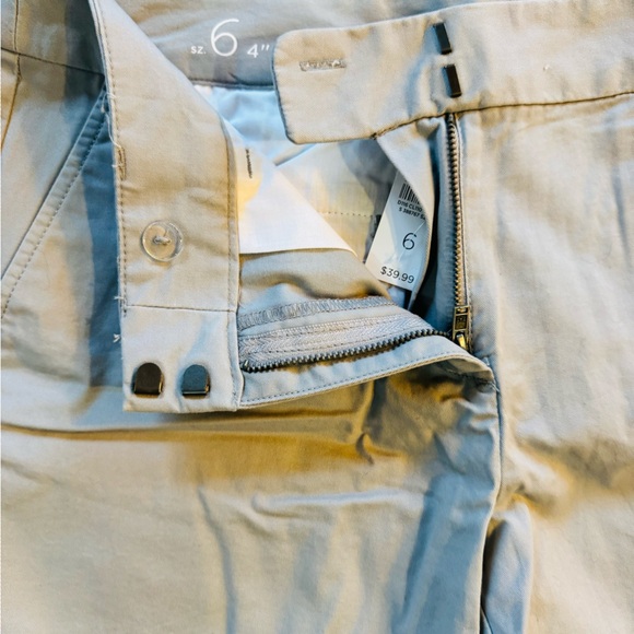 Ann Taylor Light Gray Women's Bermudas - Picture 3 of 5